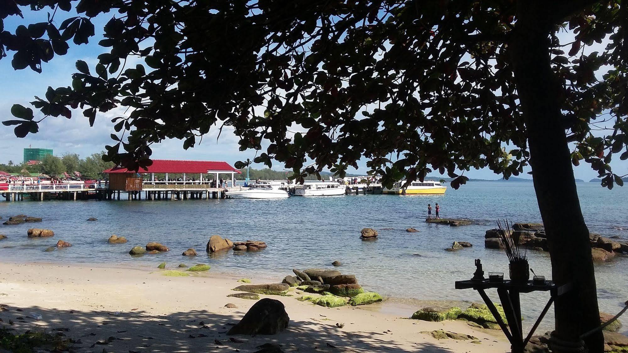 Laluna Sihanoukville Exterior photo